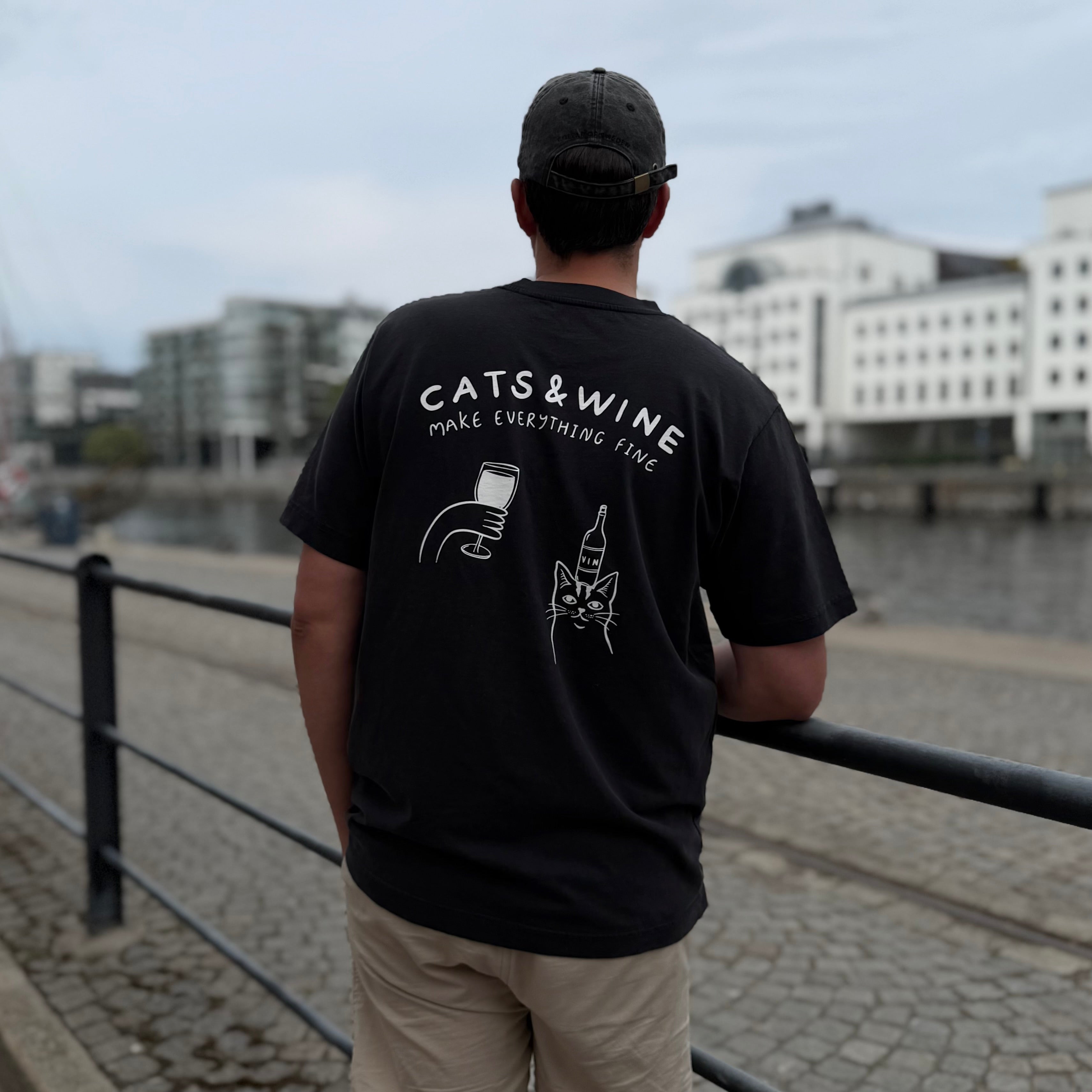 Vintage Black T-shirt - Cats & Wine Make Everything Fine