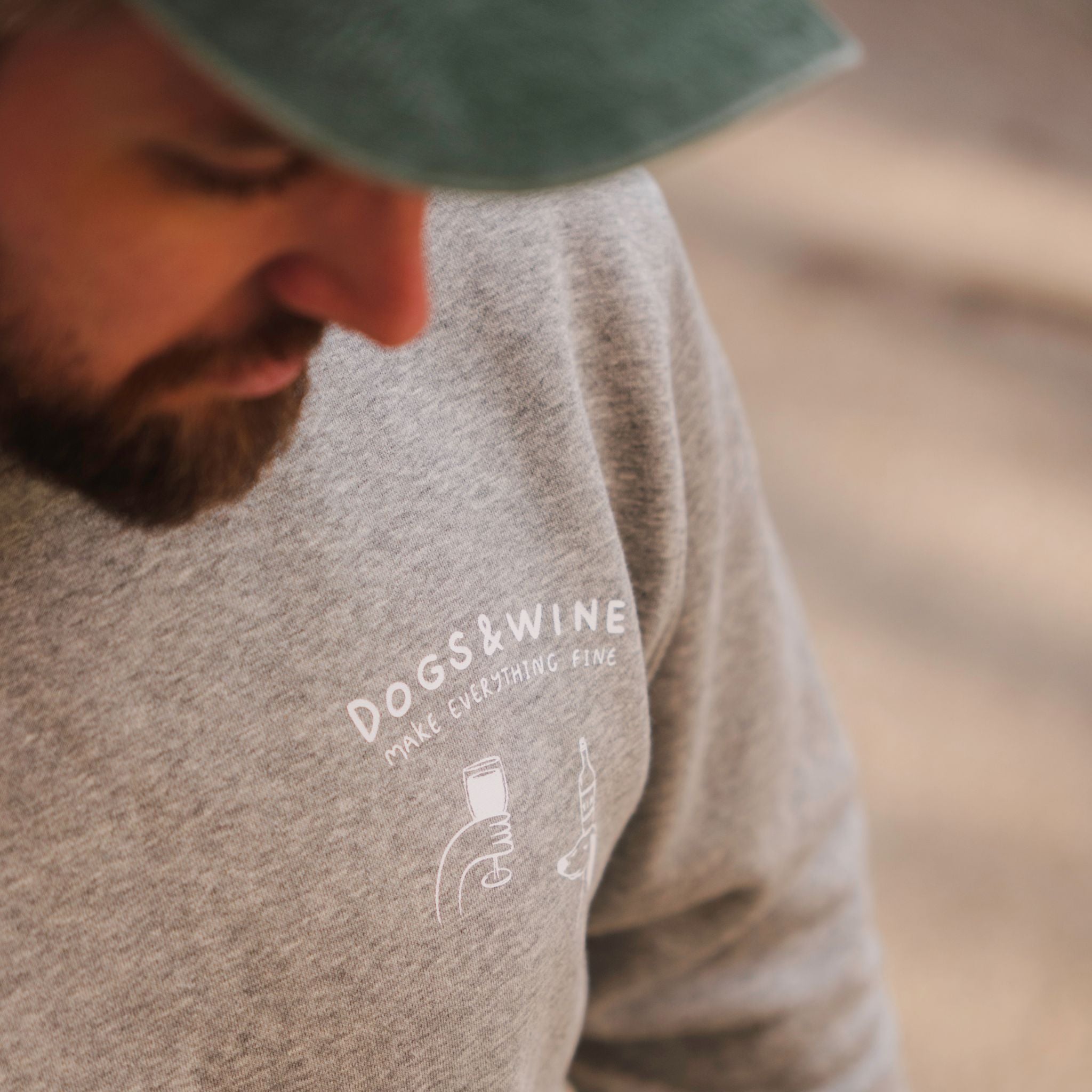 grey-sweatshirt-dogs-and-wine-cheast-print-man.jpg